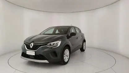 Blu Usata 2022 Renault Captur Equilibre SUV | 17.150 € (Buon prezzo)