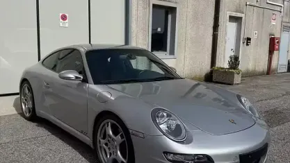 Usata Porsche 911 Carrera Sport 325 CV (239 kW) 2008 Grigio Coupé