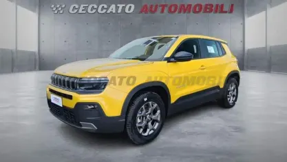 Nuova Jeep Avenger Longitude 100 CV (73 kW) 2026 Giallo SUV