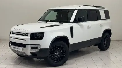 Usata Land Rover Defender SE 200 CV (147 kW) 2023 Fuji white SUV