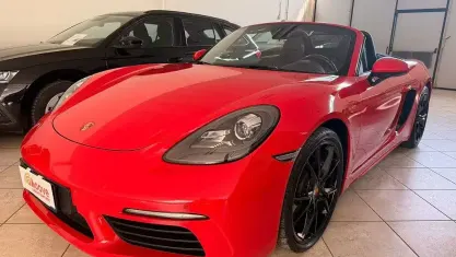 Usata Porsche 718 300 CV (220 kW) 2017 Rosso Coupé