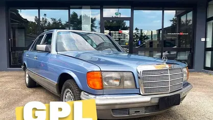 Begagnad Mercedes 280 Elegance 177 HK (130 kW) 1986 Blå Sedan