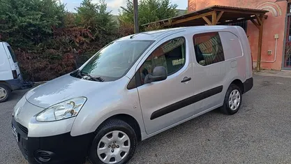 Usata 2014 Peugeot Partner Monovolume | 5300 € (Ottimo prezzo)