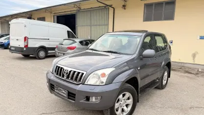 Usata Toyota Land Cruiser Executive 173 CV (127 kW) 2007 Grigio SUV