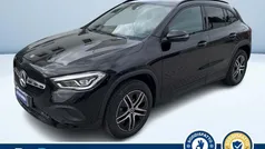 Nero pastello Usata 2020 Mercedes GLA200 SUV | 32.700 € (Buon prezzo)