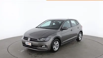Grigio Usata 2018 VW Polo Comfortline Tre volumi | 11.899 € (Buon prezzo)