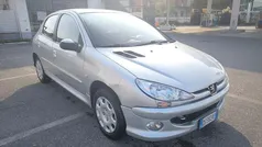 Grigio Usata 2008 Peugeot 206 Tre volumi | 2700 € (Buon prezzo)