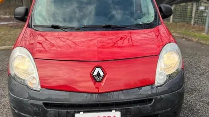 Begagnad Renault Kangoo 91 HK (66 kW) 2013 Vit Minibuss