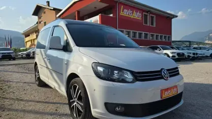Usata VW Caddy Comfortline 102 CV (75 kW) 2013 Bianco tetto nero Monovolume