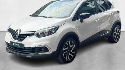 Usata Renault Captur Zen 90 CV (66 kW) 2018 SUV