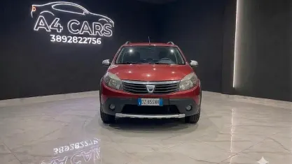 Usata Dacia Sandero Stepway 87 CV (63 kW) 2010 Rosso Berlina