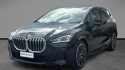 Nero Usata 2024 BMW 218 Active Tourer Comfort Edition Monovolume | 33.900 € (Buon prezzo)