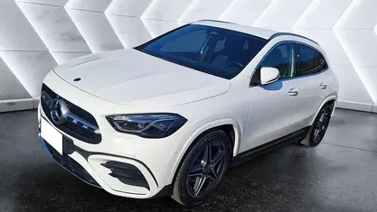 Bianco Usata 2024 Mercedes GLA180 Advanced Plus SUV | 42.000 € (Buon prezzo)
