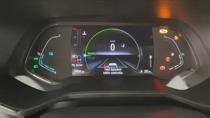 Usata Renault Clio Techno 145 CV (106 kW) 2023 Grigio scuro Utilitaria