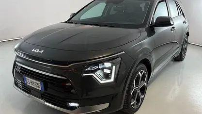 Usata Kia Niro Premium 105 CV (77 kW) 2023 Grigio SUV