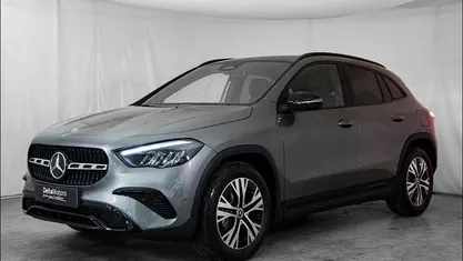Nero Nuova 2026 Mercedes GLA200 Advanced SUV | 41.384 € (Ottimo prezzo)