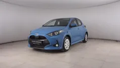 Blu Usata 2021 Toyota Yaris Hybrid Active Tre volumi | 16.300 € (Buon prezzo)
