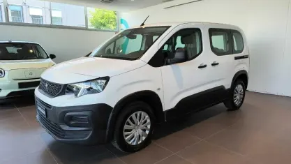 Usata Peugeot Rifter 102 CV (75 kW) 2021 Bianco Monovolume