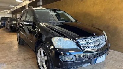 Nero Usata 2006 Mercedes ML320 SUV | 6000 € (Cara)