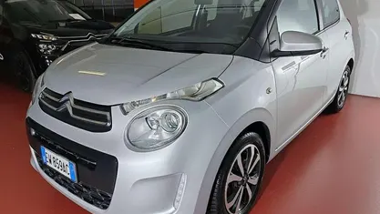 Grigio Usata 2014 Citroën C1 Shine Due volumi | 5950 € (Buon prezzo)