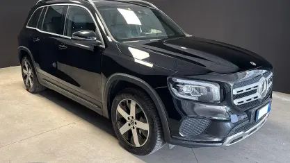Usata Mercedes GLB180 116 CV (85 kW) 2021 Nero metallizzato SUV