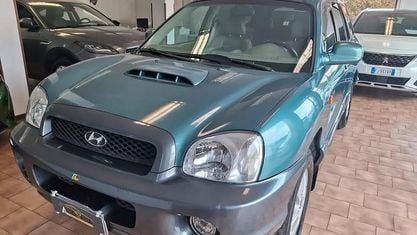 Usata Hyundai Santa Fe Premium 113 CV (83 kW) 2002 Verde SUV