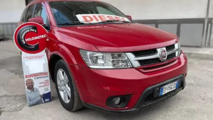 Usata Fiat Freemont 140 CV (102 kW) 2014 Rosso SUV