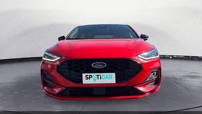 Usado Ford Focus ST-Line 125 HP (91 kW) 2023 Vermelho Citadino