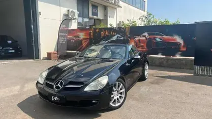 Usata Mercedes SLK200 Chrome 163 CV (119 kW) 2006 Nero Cabrio