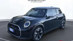 Nero Usata 2024 Mini Cooper Favoured Due volumi | 25.000 € (Buon prezzo)