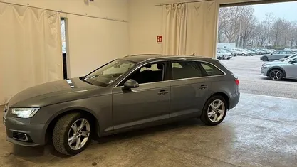 Usata Audi A4 Business 169 CV (124 kW) 2018 Blu Station wagon