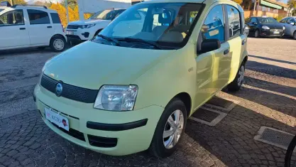 Usata Fiat Panda Active 54 CV (39 kW) 2004 Giallo Utilitaria