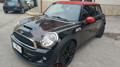 Usata Mini John Cooper Works 211 CV (155 kW) 2010 Nero Utilitaria