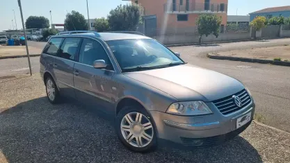 Usata VW Passat 130 CV (95 kW) 2003 Grigio Station wagon