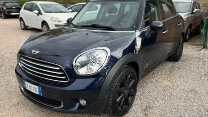 Usata Mini Cooper D Countryman Business 111 CV (81 kW) 2015 Blu SUV
