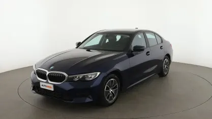 Begagnad BMW 318 Advantage 150 HK (110 kW) 2022 Blå Sedan