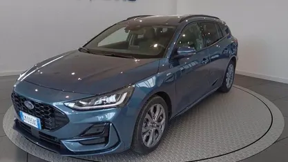 Usata Ford Focus ST-Line 125 CV (91 kW) 2022 Chrome blu Station wagon