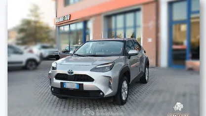 Usata Toyota Yaris Hybrid Business Edition 116 CV (85 kW) 2022