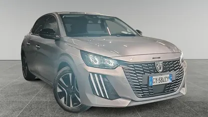 Usata Peugeot 208 Allure 102 CV (75 kW) 2025 Grigio Utilitaria