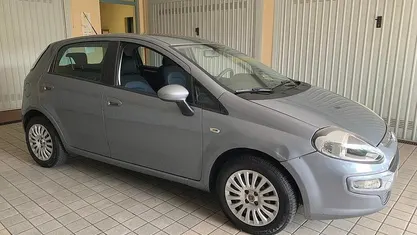 Usata Fiat Punto Evo 65 CV (47 kW) 2010 Grigio Utilitaria