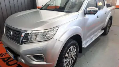 Usata Nissan Navara 190 CV (139 kW) 2018 Grigio Pick-up