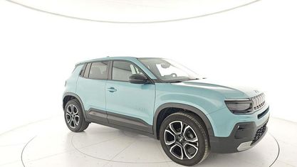 Käytetty Jeep Avenger Summit 101 HP (74 kW) 2024 Sininen Katumaasturi