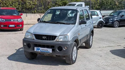 Usata Daihatsu Terios 86 CV (63 kW) 2001 Grigio metallizzato SUV