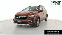 Rossa Usata 2022 Dacia Sandero Comfort Due volumi | 13.890 € (Buon prezzo)