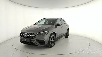 Mountain grau metallic Usata 2024 Mercedes GLA200 Advanced Plus SUV | 39.900 € (Buon prezzo)