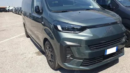 Usata Fiat Ulysse S 131 kW (179 CV) 2025 Verde Monovolume
