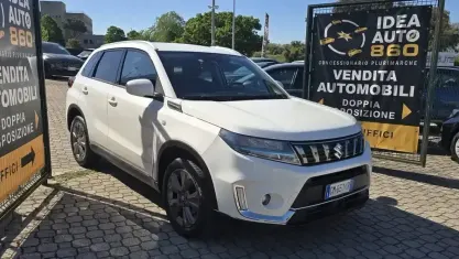 Usata Suzuki Vitara Cool 129 CV (94 kW) 2022 Bianco SUV
