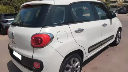 Usata Fiat 500L Lounge 95 CV (69 kW) 2014 Bianco Monovolume