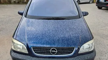 Usata Opel Zafira 101 CV (74 kW) 2001 Bluazzurro Monovolume