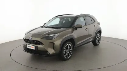 Usata Toyota Yaris Lounge 116 CV (85 kW) 2023 Oro Utilitaria